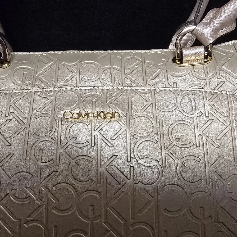 Calvin Klein Gold Embossed Tote Bag - Picture 3 of 7